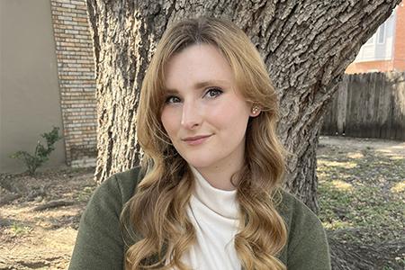 Headshot of Amy Achenbach.